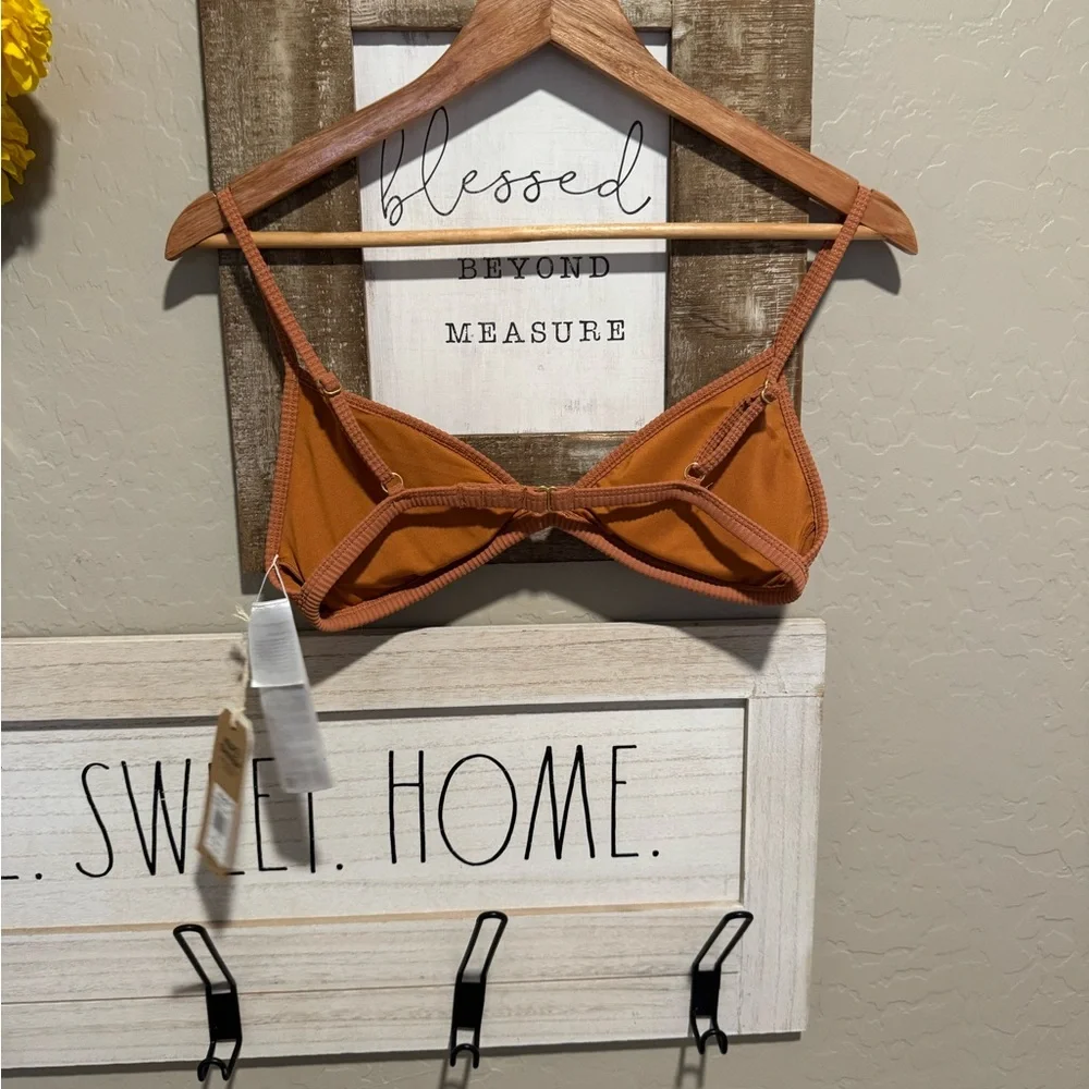 Billabong Tanlines Ceci Triangle Bikini Top sz large new with tags  MSRP $69.95 - Picture 9 of 10